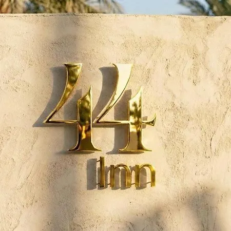 44 Inn